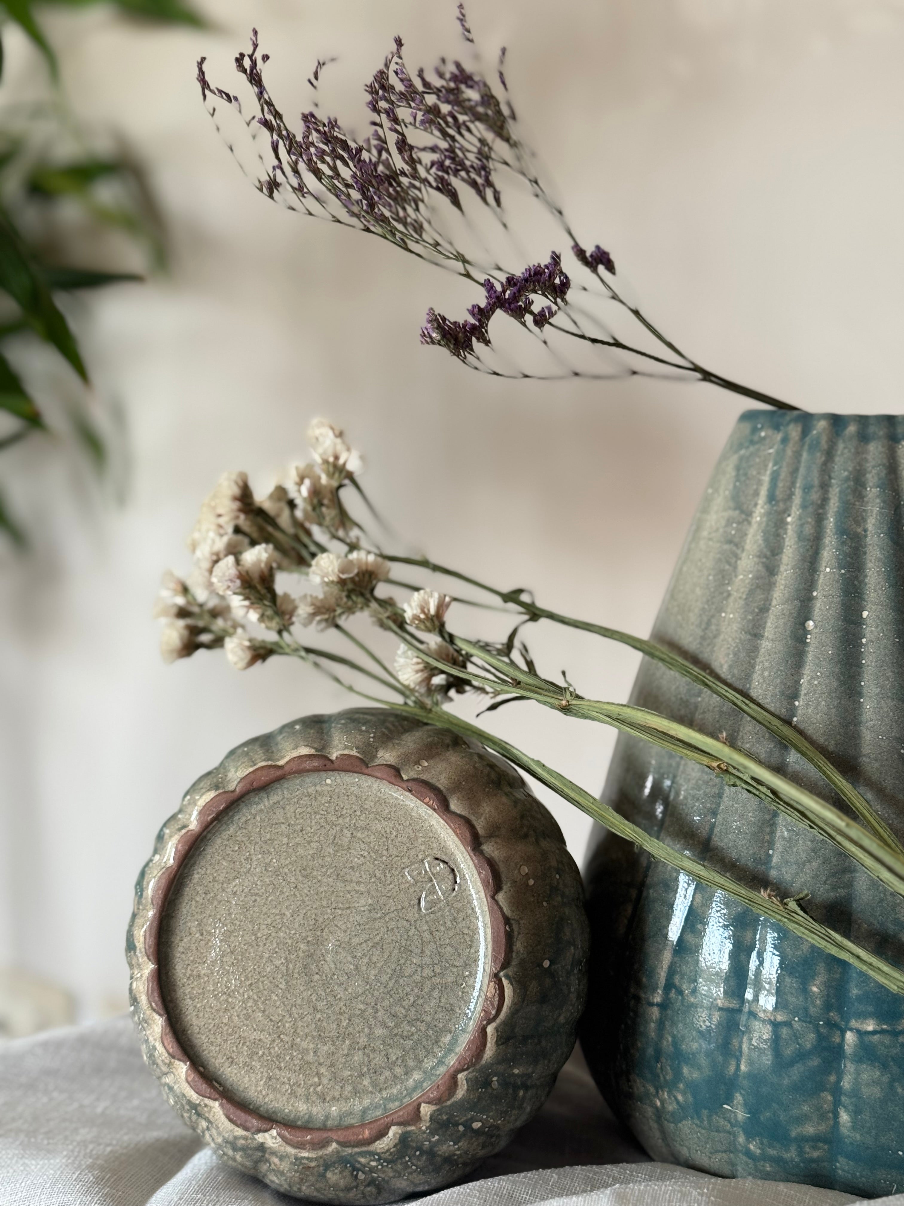 Shell Vase - Light Fusion