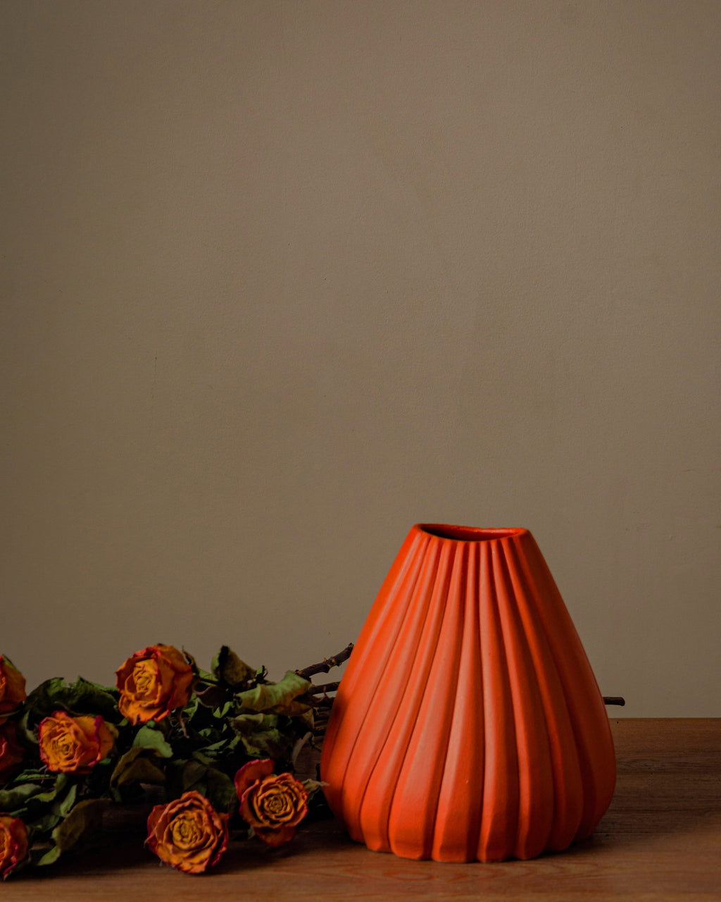 Shell Vase - Maroon
