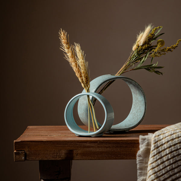 The Novel Ring Vases - Sea Waves Blue