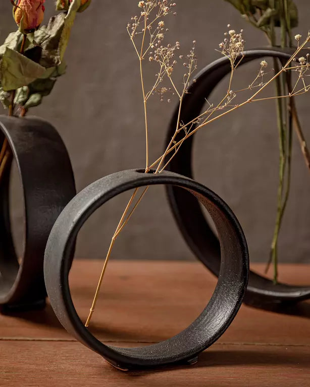 RING VASES - BLACK